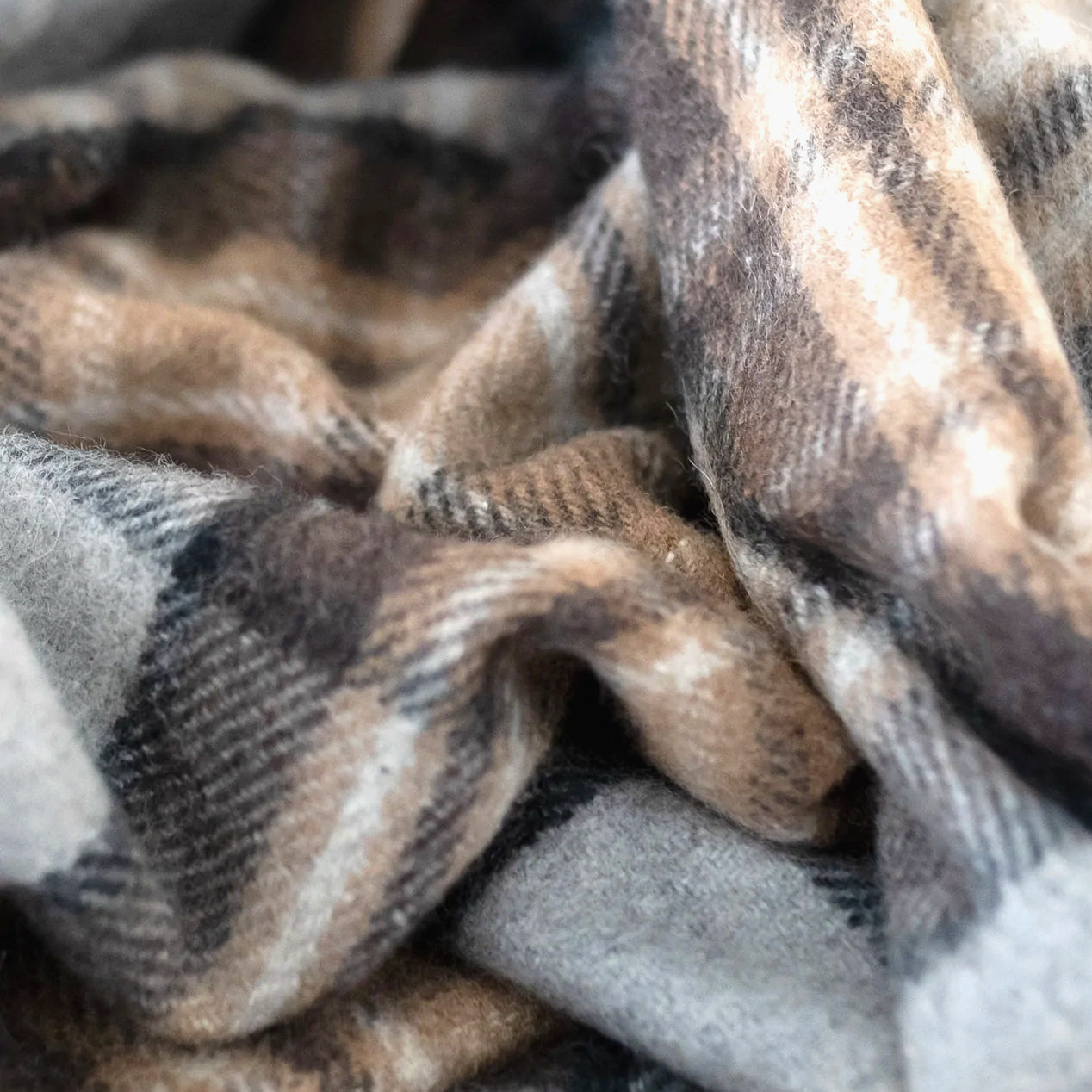 Recycled Wool Campfire Wrap in Mackellar Tartan