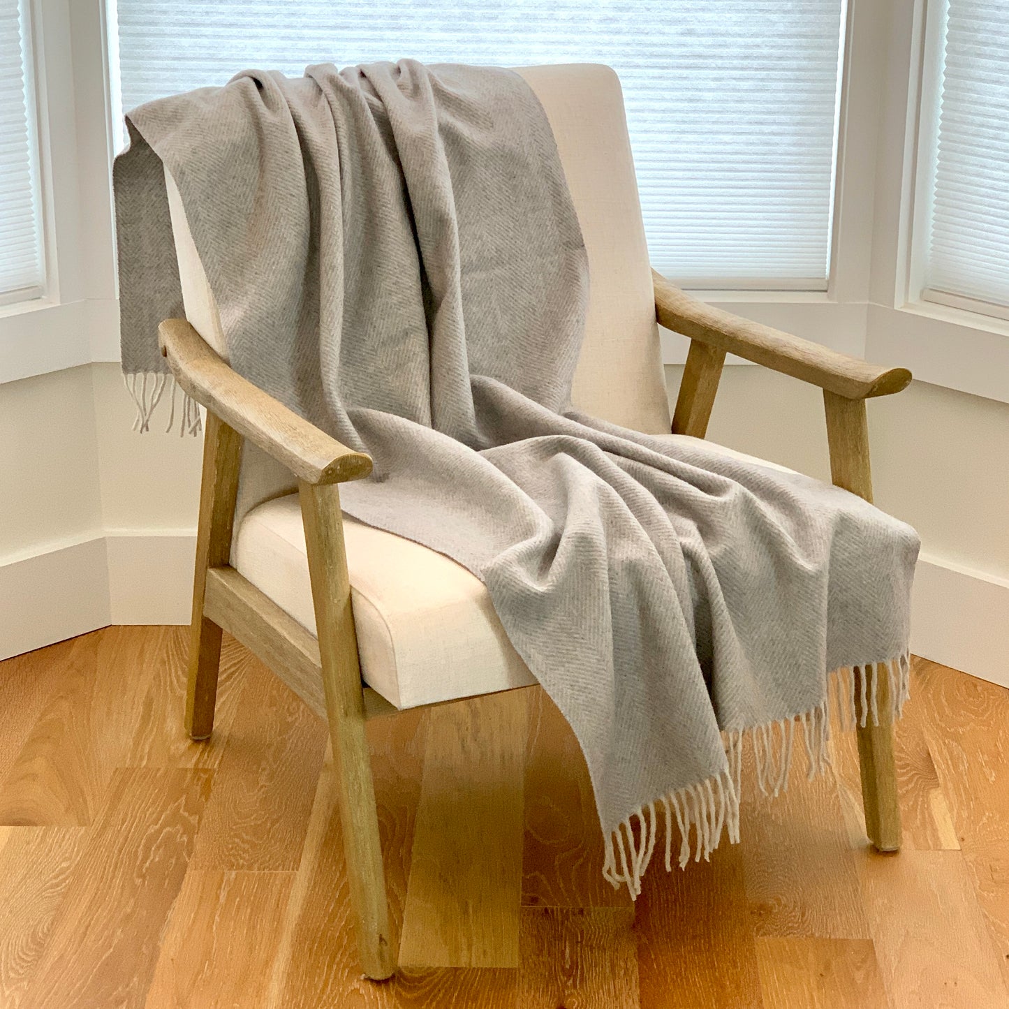 Recycled Wool Campfire Wrap in Light Grey Herringbone